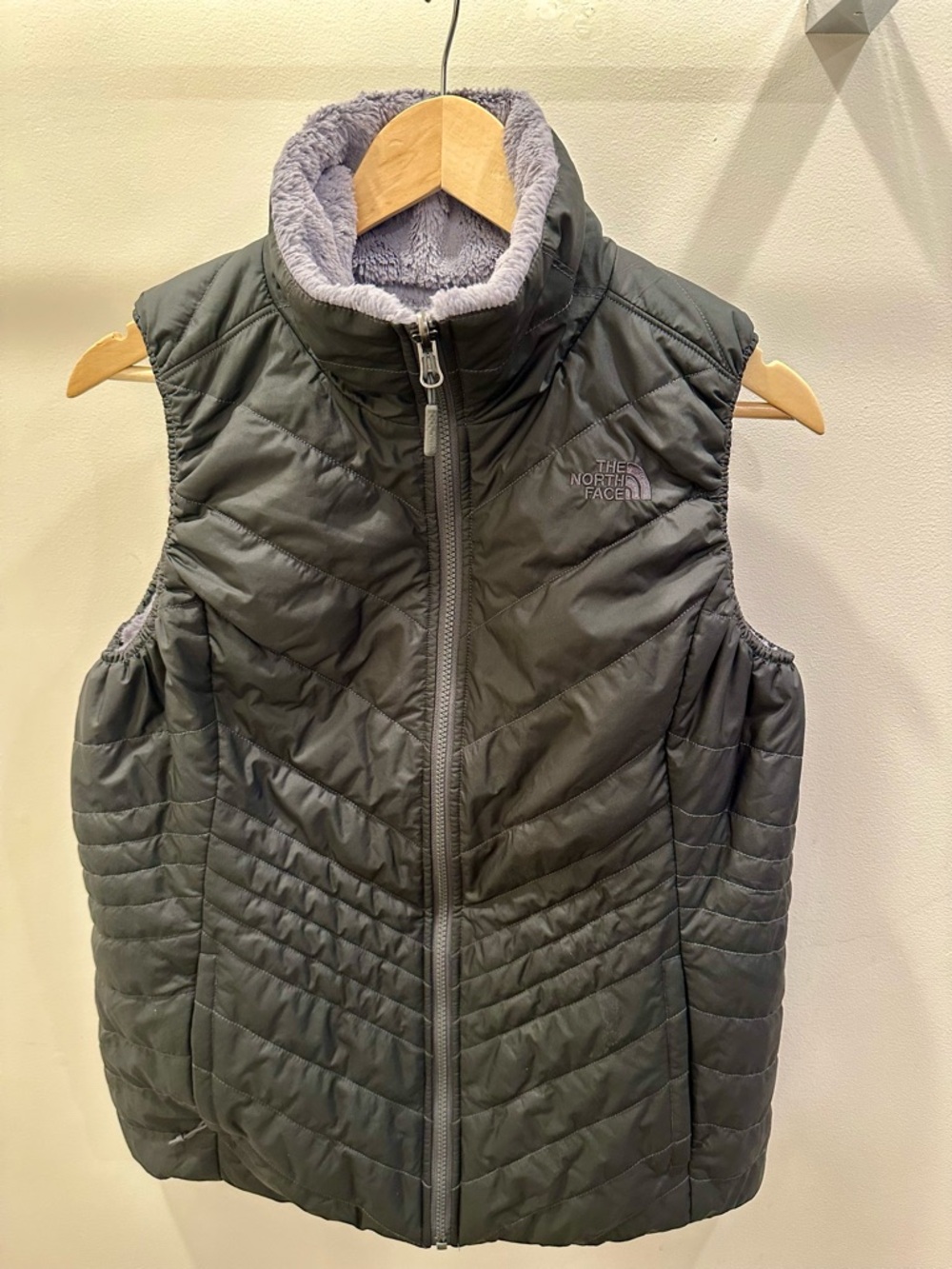 The North Face Quilted Vest - reversible faux fur women’s L